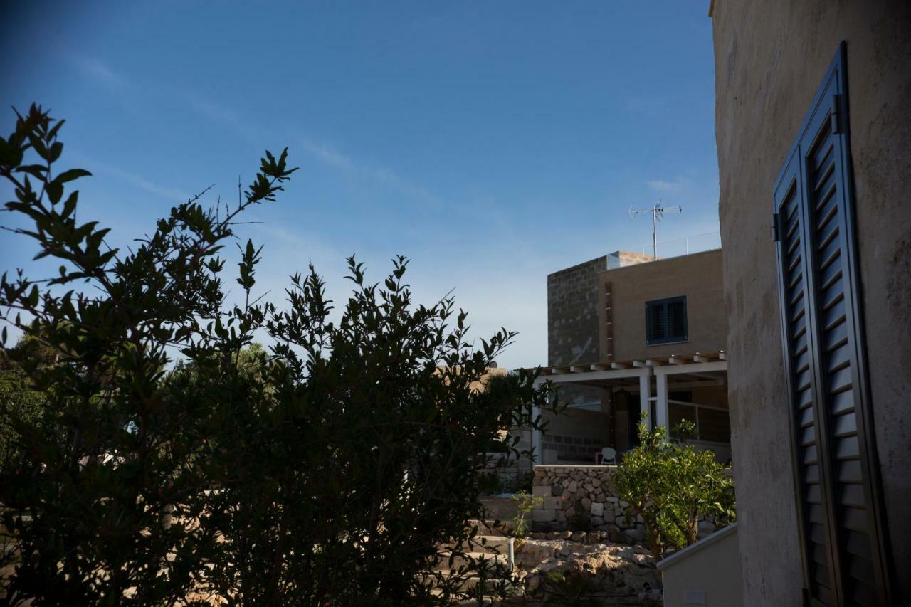 Le Suites Del Carrubo Favignana Exterior foto